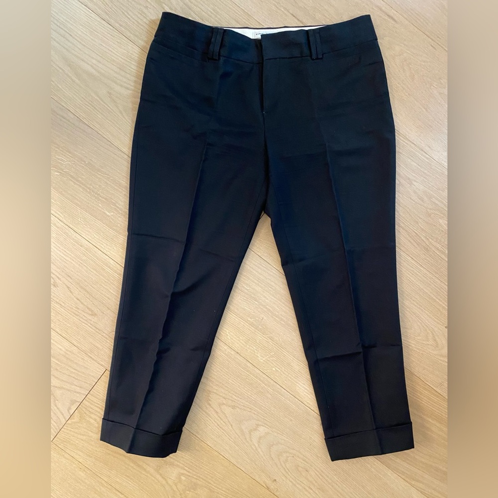 Banana Republic Martin fit black Capri size 12 fabric looks dressier in person